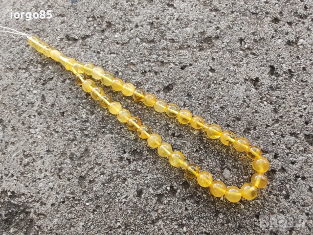 Броеница от 100 % натурален кехлибар, снимка 2 - Антикварни и старинни предмети - 52105003