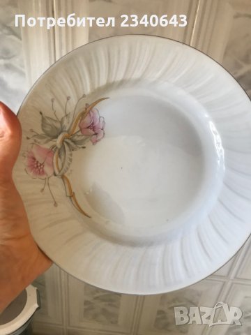 Продавам порцеланови чинии има и комплекти , снимка 5 - Прибори за хранене, готвене и сервиране - 33350121