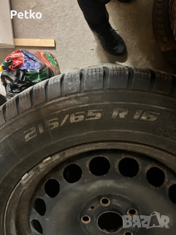 Зимни гуми с джанти за Фолксваген Тигуан, снимка 5 - Гуми и джанти - 52491040