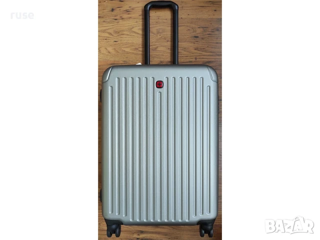 НОВИ! Голям куфар WENGER 121л твърд 75см , снимка 7 - Куфари - 50755641