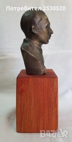Бронзова статуетка С.Бандера, снимка 4 - Статуетки - 35905170
