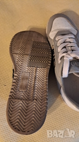 Детски маратонки Dior , снимка 3 - Детски маратонки - 51888478