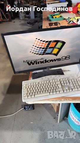 Ретро система IBM с иглен принтер