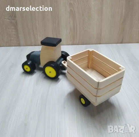 Декоративен дървен трактор с ремарке DMAR 303M3A2, снимка 4 - Колекции - 56202305
