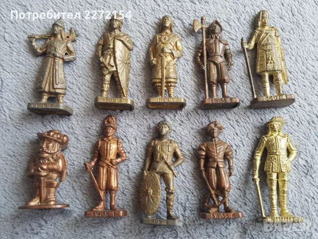 Киндер статуетка