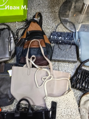 на едро 23 дамски чанти за 180 лв , снимка 4 - Чанти - 52719672