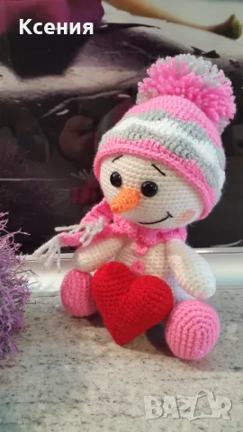 Подаръци за Св. Валентин. Снежен човек. Ръчно изработена, Плетена играчка, снимка 5 - Плюшени играчки - 48779653