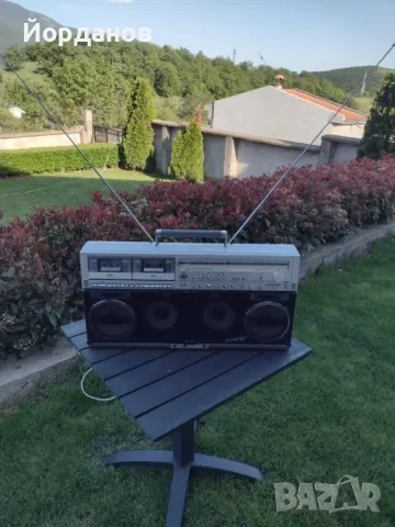 Sharp GF-909, снимка 2 - Радиокасетофони, транзистори - 50355103