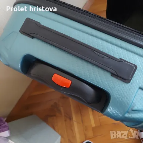 Удобен,елегантен и красив куфар, снимка 3 - Куфари - 47497517