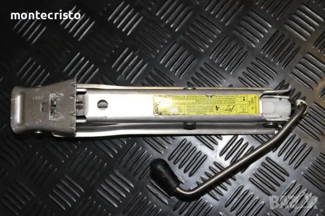 👌Оригинален крик Audi A4 B6 (2000-2004г.) Audi A4 B7 (2004-2007г.) 8E0011031N / 8E0 011 031 N, снимка 2 - Аксесоари и консумативи - 47766991