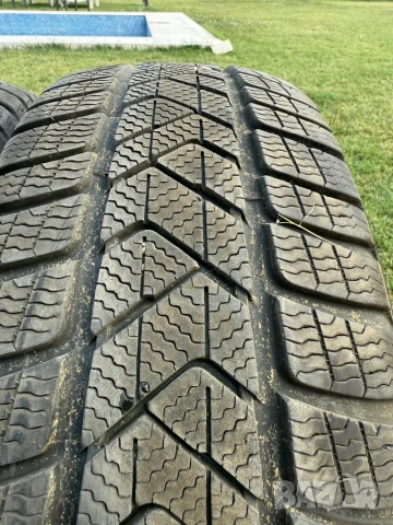 Зимни гуми Pirelli 205/55/16 runflat, снимка 3 - Гуми и джанти - 50989765