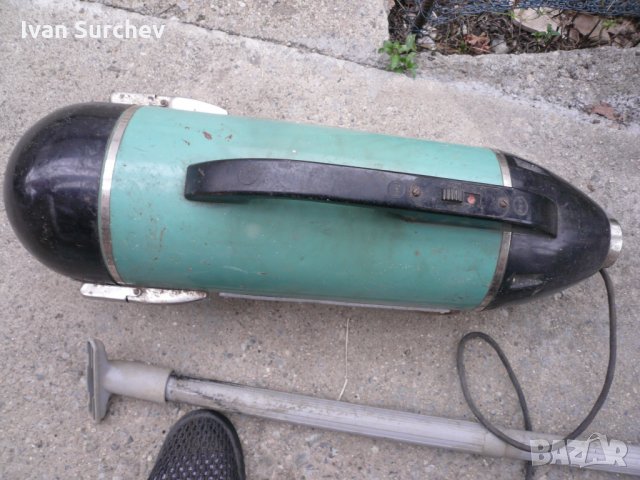 РЕТРО ПРАХОСМУКА4КА  РАКЕТА ОТ ПЕДЕСТЕ ГОДИНИ, снимка 4 - Други стоки за дома - 34645593