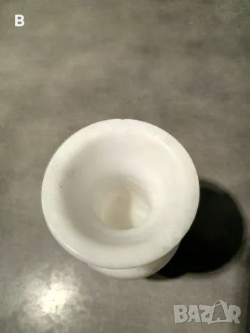 Малка вазичка от бял мрамор, снимка 4 - Вази - 49801649