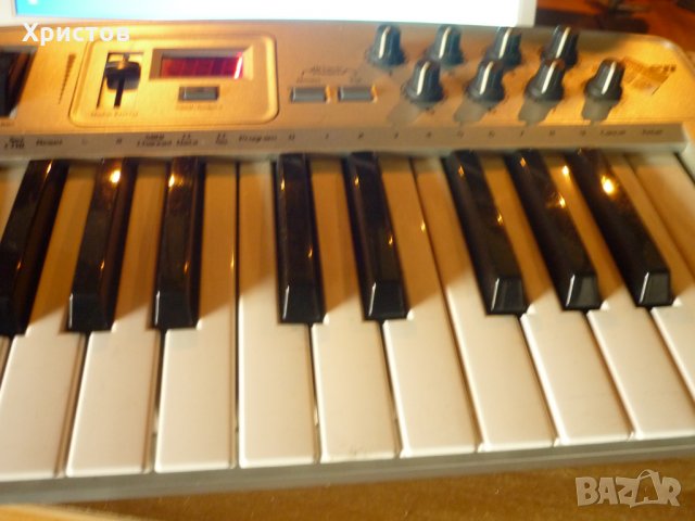 MIDI KEYBOARD  M-AUDIО OXYGEN 8, снимка 4 - Синтезатори - 34231632
