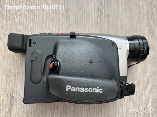 SUPER-VHS-C ET видеокамера като нова Panasonic NV-RS7EG, снимка 4 - Камери - 51857222