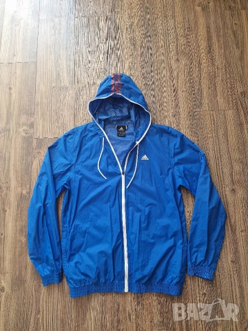 Страхотно мъжко тънко яке ADIDAS размер M 