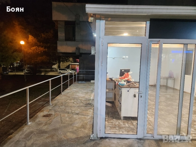 МАГАЗИН-ЦЕНТЪРА НА ГОРНА ОРЯХОВИЦА , снимка 9 - Магазини - 52281758