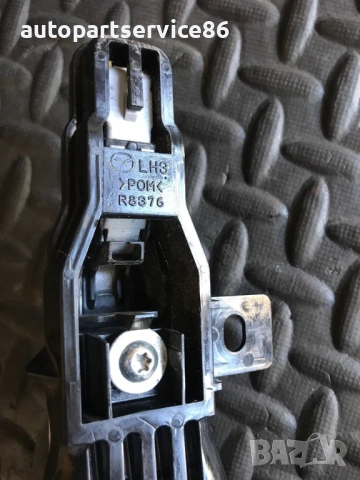 Предна лява външна дръжка на врата сребърен за Mazda 6 2.2D (2007-2011) R8376, снимка 2 - Части - 53729288