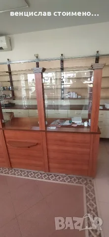 Продавам запазени шкафове витрини , снимка 4 - Витрини - 56197462