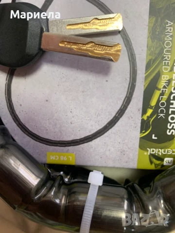 Велокатинар с 2 ключа / Бронирана кабелна ключалка за велосипед 98см., снимка 2 - Аксесоари за велосипеди - 50778565