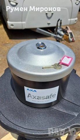 Продавам сейф за кемпер, каравана или лодка. 