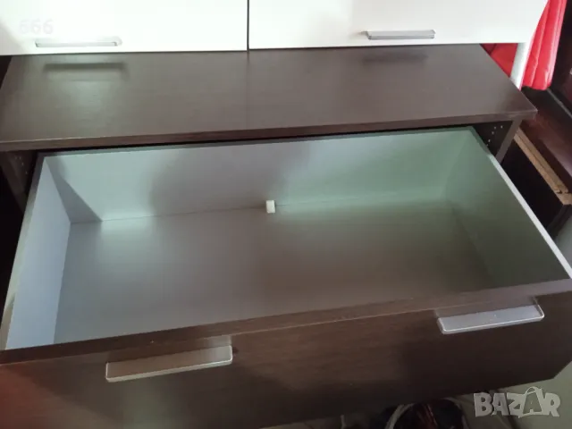 Продавам масивни мебели, снимка 2 - Гардероби - 47896939