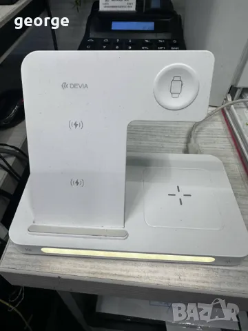 Безжично зарядно устройство DEVIA 3 в 1