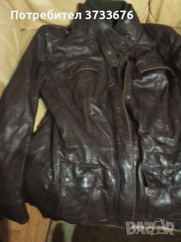 Дамско/юношеско/ кожено яке.Чисто ново.Рсъествена кожа.