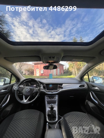 Opel astra 1.6 с ПАНОРАМА Sport Tourer , снимка 4 - Автомобили и джипове - 53511496