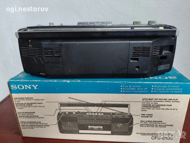 Радиокасетофон Sony, снимка 3 - Радиокасетофони, транзистори - 53351924