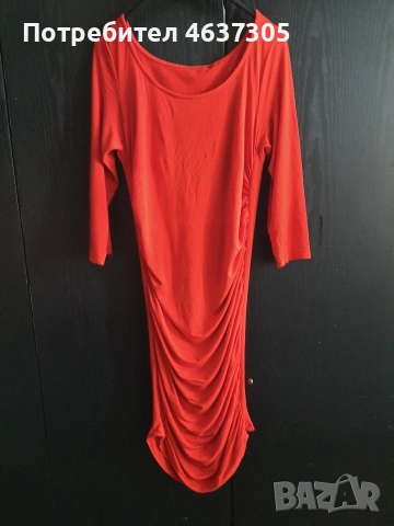 маркова червена официална рокля