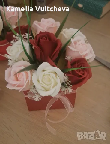 Букет от сапунени рози 9бр., снимка 2 - Подаръци за жени - 48714234