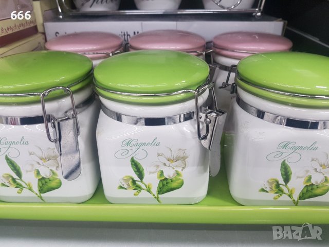 Бурканчета с поставка, снимка 6 - Аксесоари за кухня - 40771856