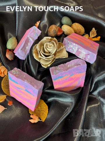 Натурален сапун ръчно изработен сапун Фантазия, снимка 2 - Козметика за тяло - 51104479