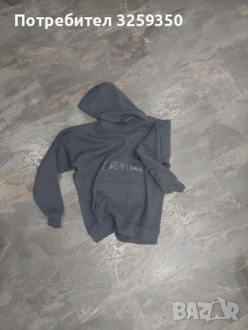 Hoodie Essentials , снимка 2 - Суичъри - 52302233