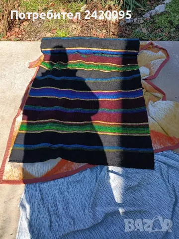 2броя  стари вълнени пътеки- 150лв