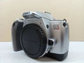 Продавам тяло Canon 300v, снимка 1