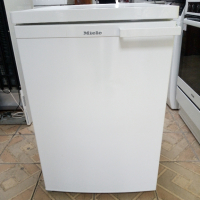 Като нов малък хладилник, охладител Миеле Miele A+++  2 години гаранция!, снимка 1 - Хладилници - 44834029