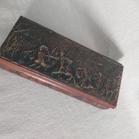Стара дървена кутия с меден обков и дърворезба, снимка 1 - Антикварни и старинни предмети - 42178762