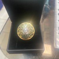 Златен пръстен versace , снимка 2 - Пръстени - 41672606