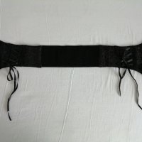 Черен дантелен корсет колан с връзки и закопчалки тип куки р-р S-M, снимка 11 - Корсети, бюстиета, топове - 41408447