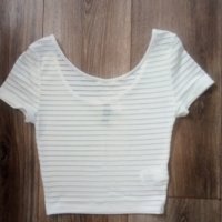Къса дамска блуза "Н&М" , снимка 1 - Тениски - 42559035