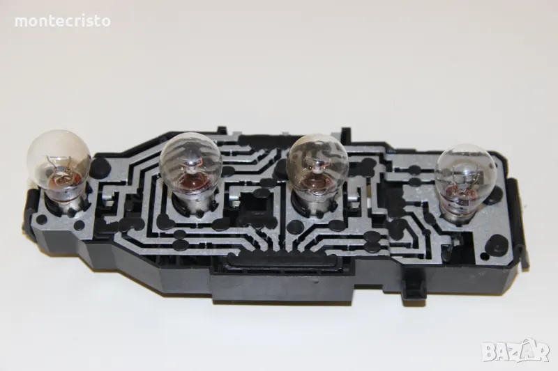 Лява платка стоп VW Golf 3 комби (1992-1998г.) ляв ламподържач VW Golf III 1H9945257 / 1H9 945 257  , снимка 1