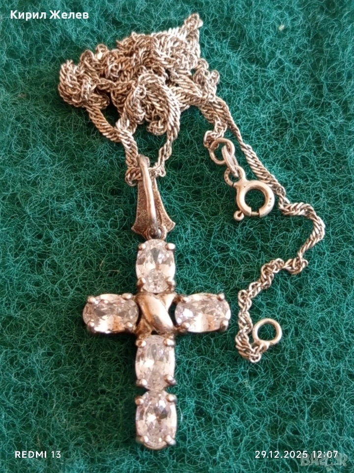 Сребърно колие с кръст инкрустиран с кристали елегантен дизайн 28152, снимка 1