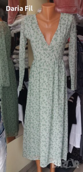 ИЗКЛЮЧИТЕЛНО КРАСИВА дълга рокля на зелени цветчета, снимка 1