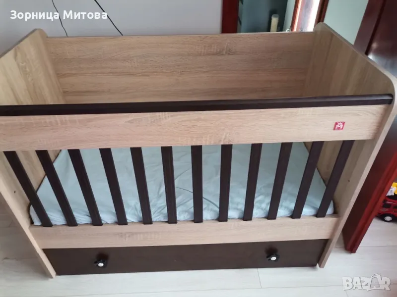 Кошара с люлеещ механизъм, снимка 1