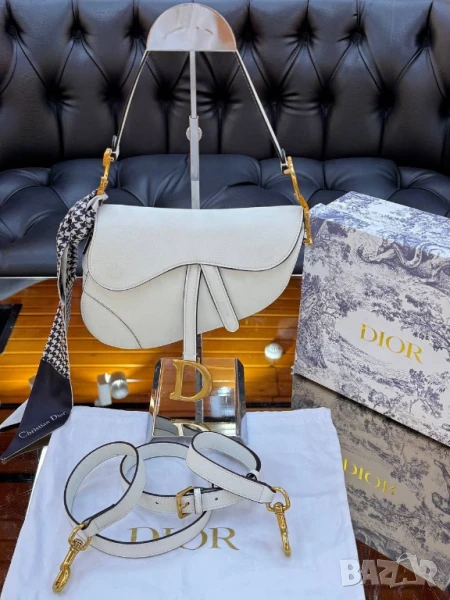 чанти CHRISTIAN DIOR SADDLE BAG SIZE: 25.5 cm x 20 cm , снимка 1