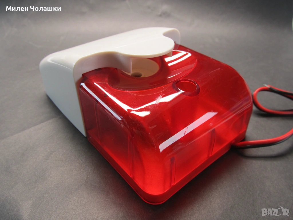 Сирена за аларма със стробоскоп - 12V, снимка 1