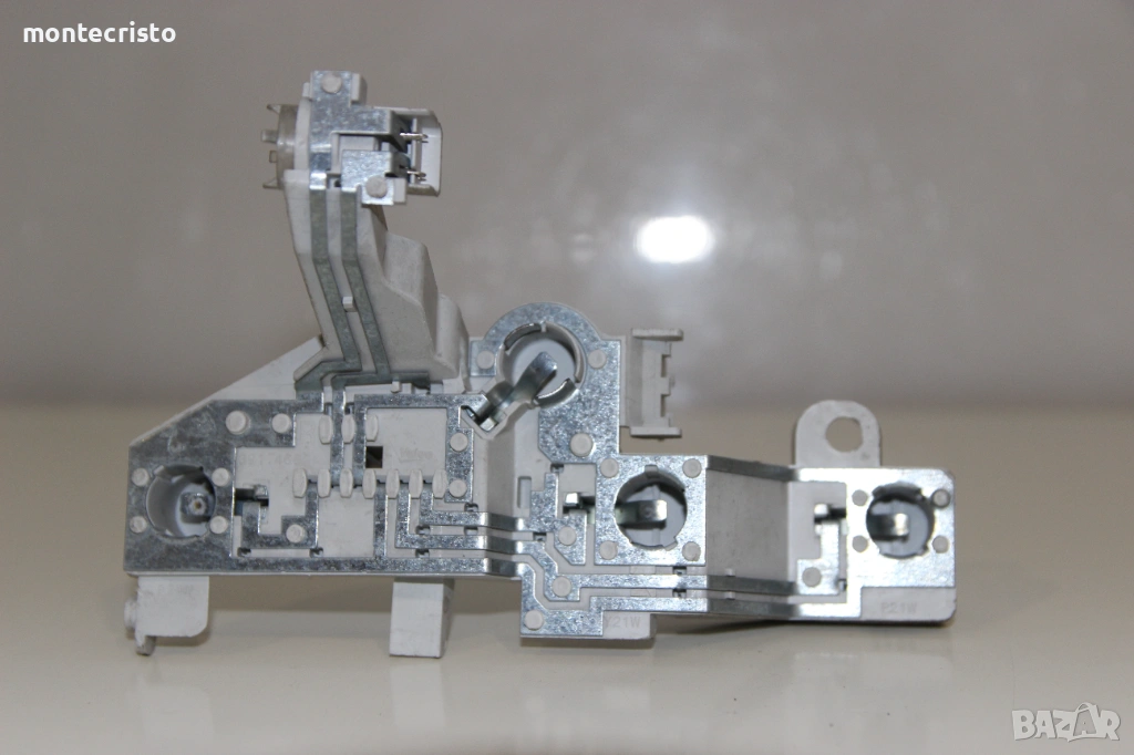 Дясна платка стоп BMW E87 facelift (2007-2013г.) десен ламподържач 63217164964, снимка 1