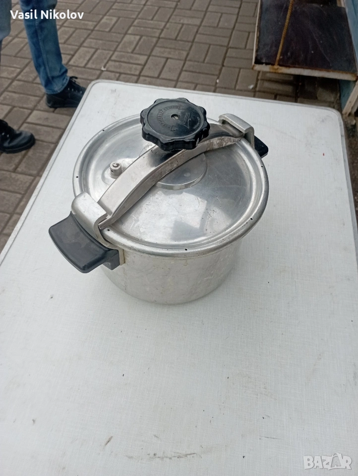 Тенджера под налягане СССР производство 6 литра , снимка 1